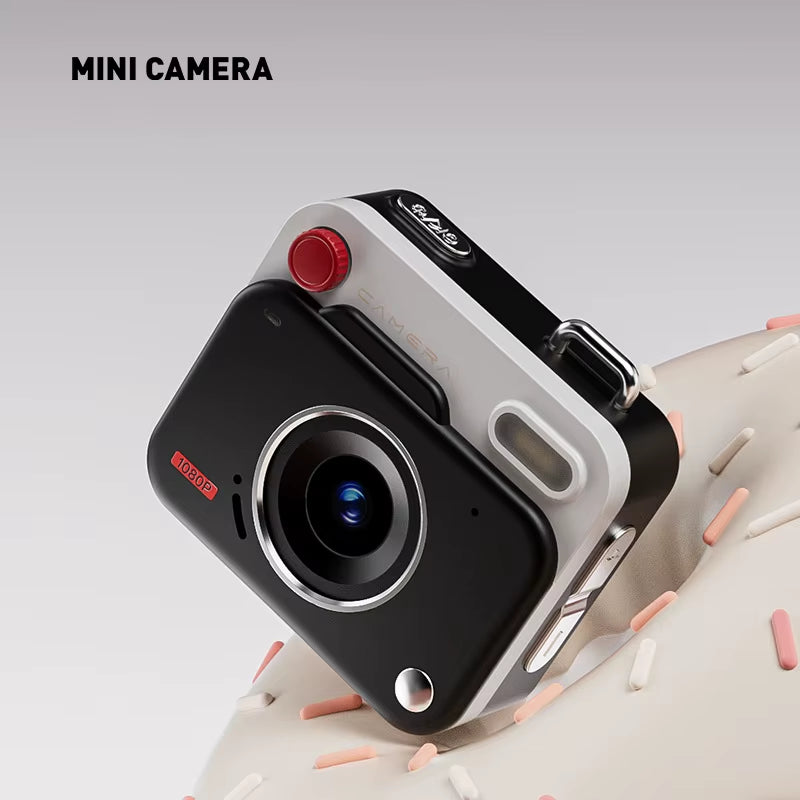 Mini Thumb Pocket CCD Digital Camera HD Retro Camera Portable Keychain Camera Outdoor Travel Photo Recorder Gift Y6000